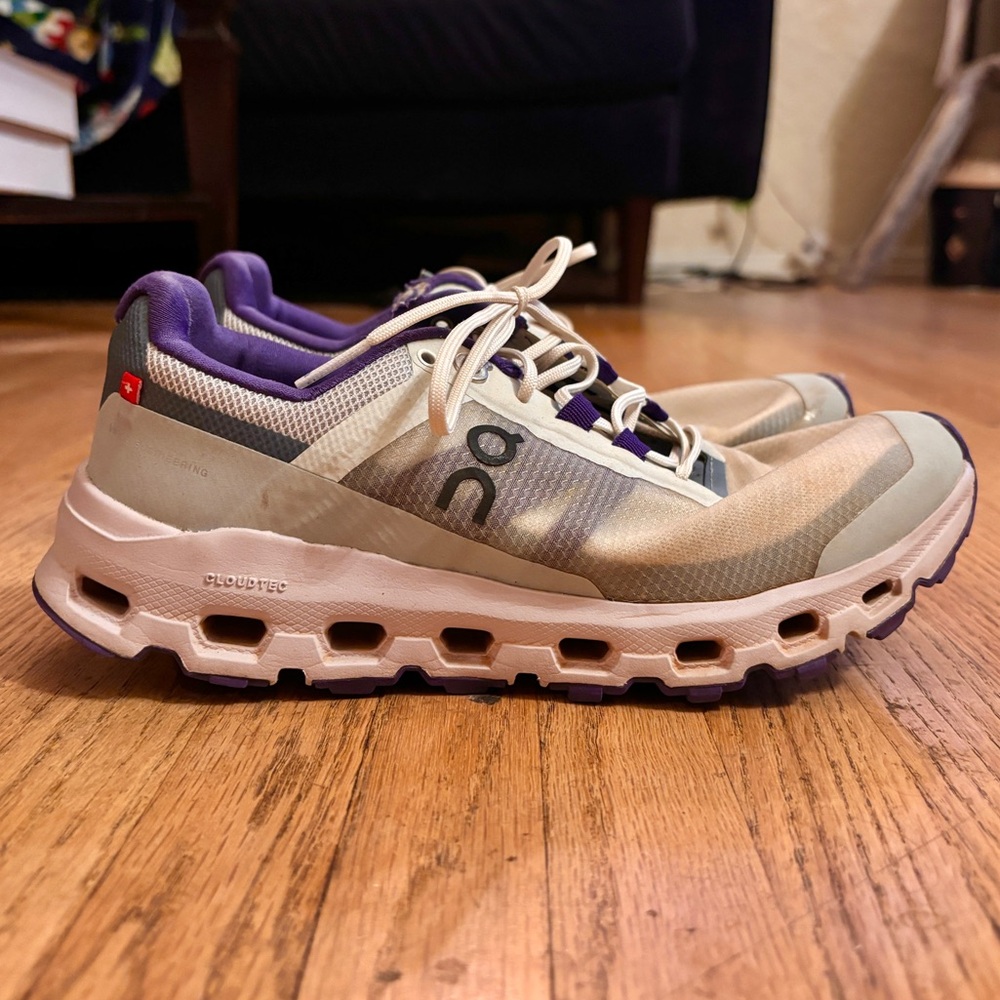 ON Cloudvista Trail Running Shoes Frost/Mineral Green Womens Sz 6